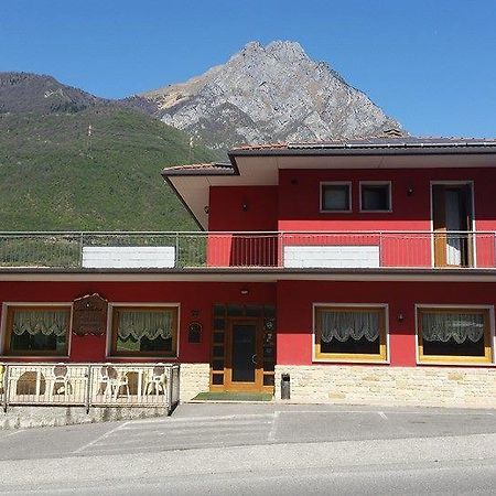 B&B La Villetta Breno Extérieur photo